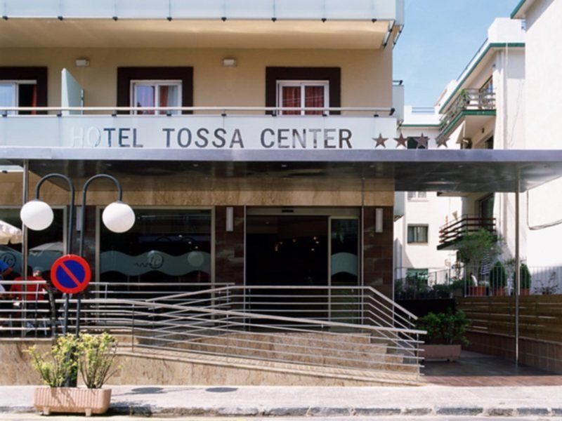 Tossa Beach Center Tossa de Mar Bagian luar foto